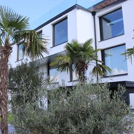 Hotel Hayat Sky Rust